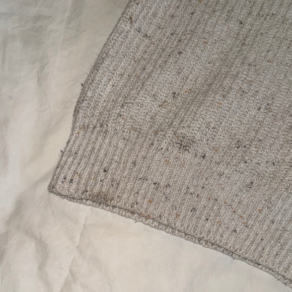 Cozy Ribbed Knit Sweater - Picture 4 of 5